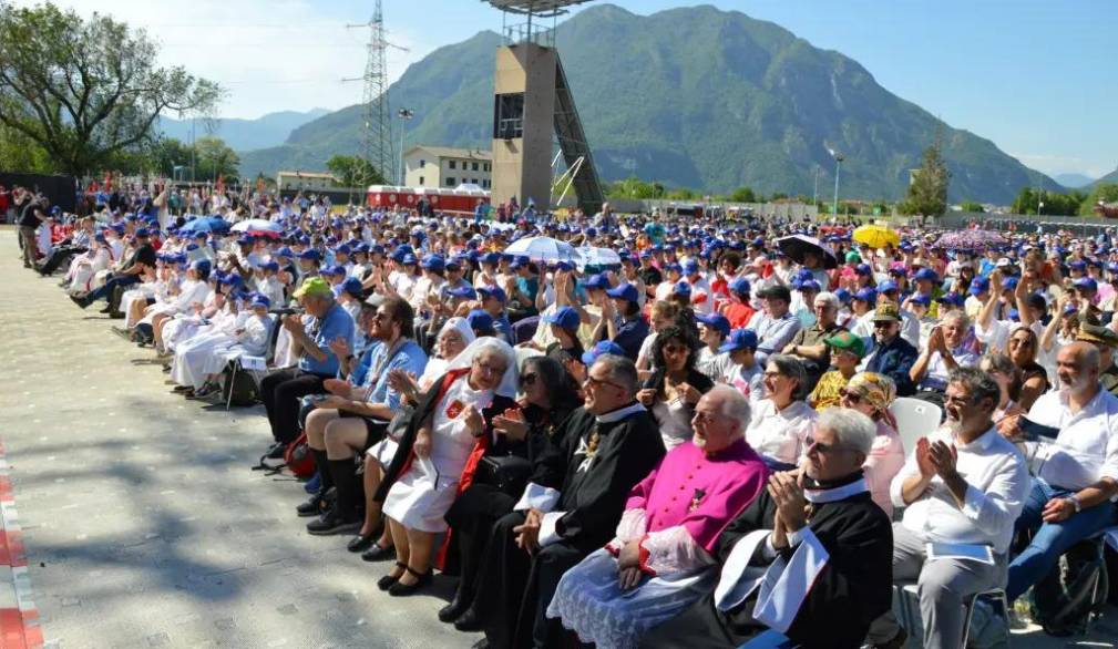 Terremoto del Friuli, il cardinale Zuppi a Gemona: “l’amore rimette assieme”