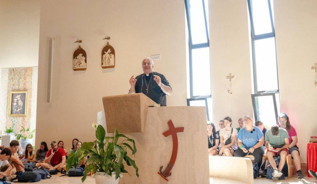 Giubileo dei giovani, la catechesi del vescovo Tomasi: “Speranza unico motore di cambiamento”