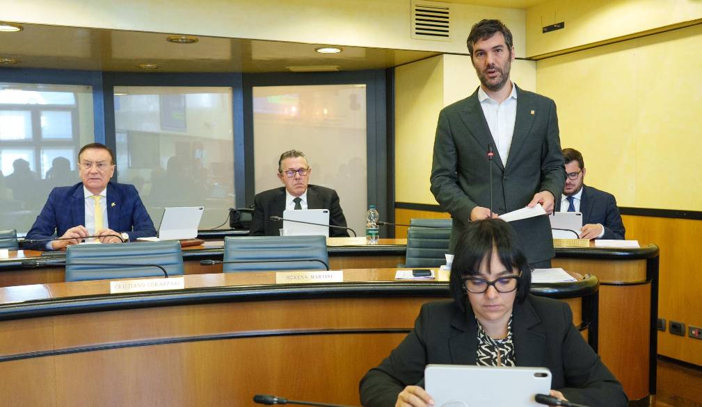 Regione, via libera al Bilancio. Stefani: “Al centro sanità sociale e giovani”