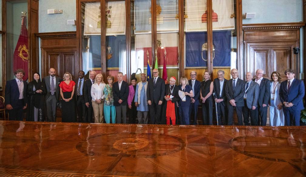 Roma, 16 luglio 2026. Summit di Premi Nobel, leader mondiali ed esperti di IA verso la Dichiarazione di Roma per una Pace Disarmata e Disarmante .