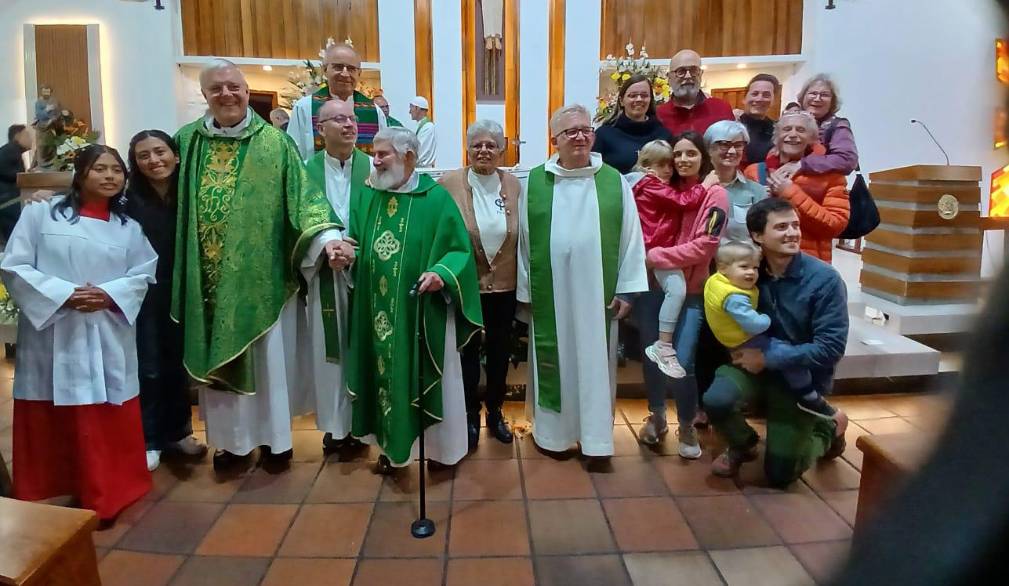 Quito, messa nella chiesa del Cristo risuscitato