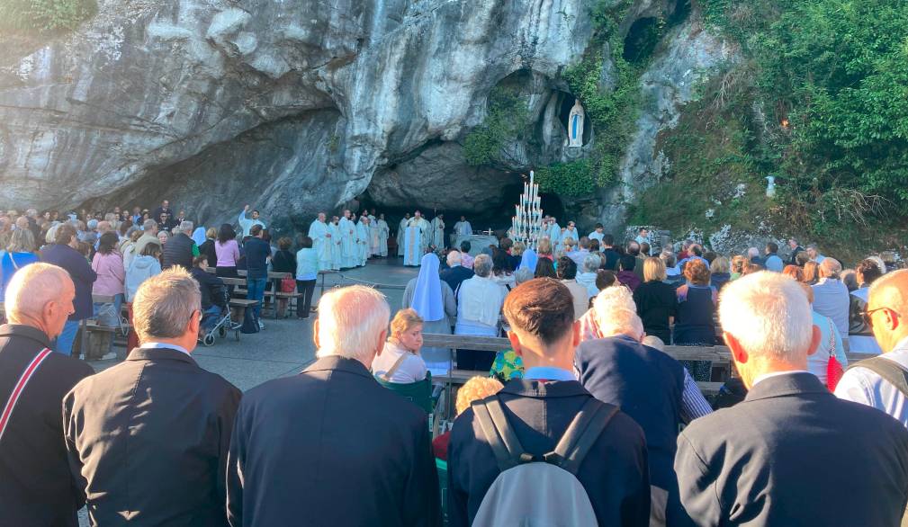 Tre “giovani” testimonianze da Lourdes, dove si vive la gioia di servire