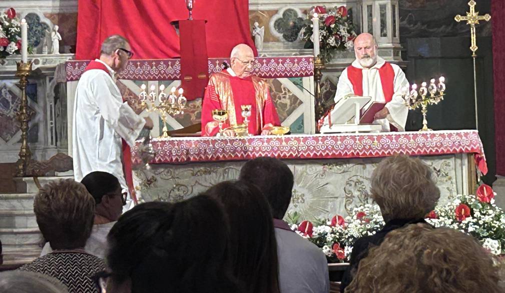 Dalla croce, concordia e misericordia: a San Zenone il via alle feste del Divin Crocifisso
