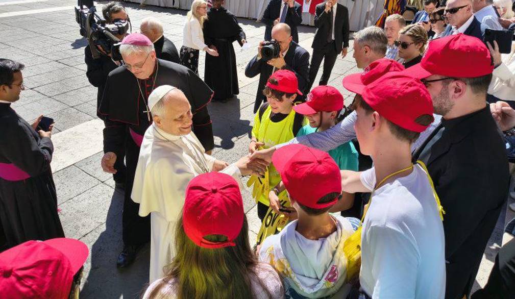 Il “grazie” del vescovo Michele a papa Leone, nel primo anniversario della sua elezione