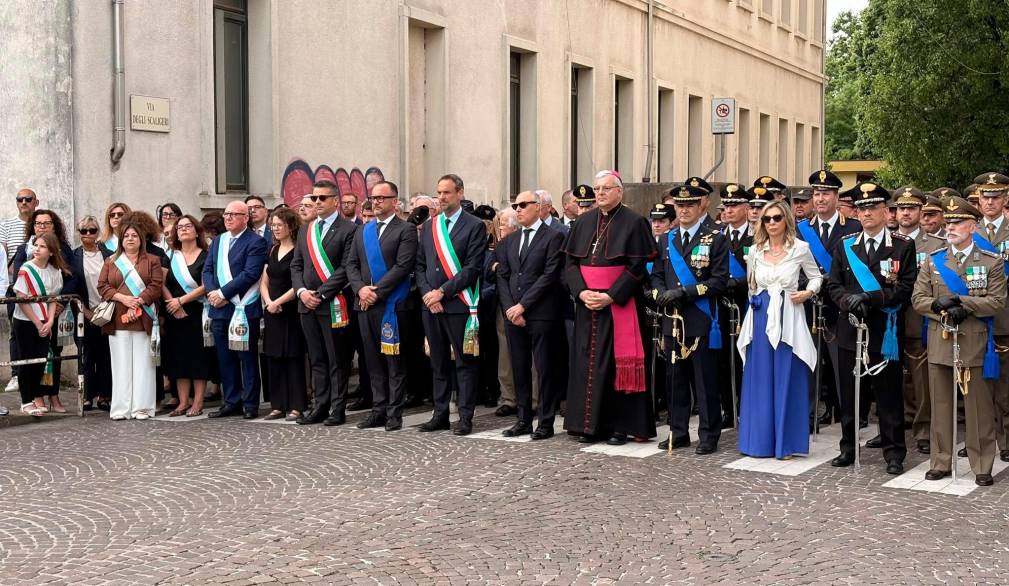 Il presidente della Cei Zuppi a Mattarella: “Non solo memoria, deve diventare promessa”