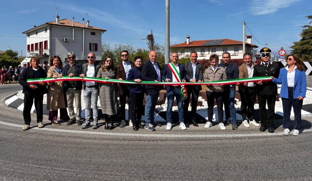 Inaugurata la rotatoria riqualificata di Guarda bassa