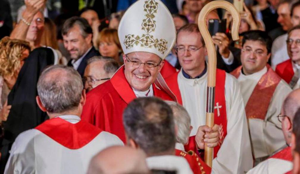 Vescovo Michele: il pastorale di larice racconta sette anni di episcopato