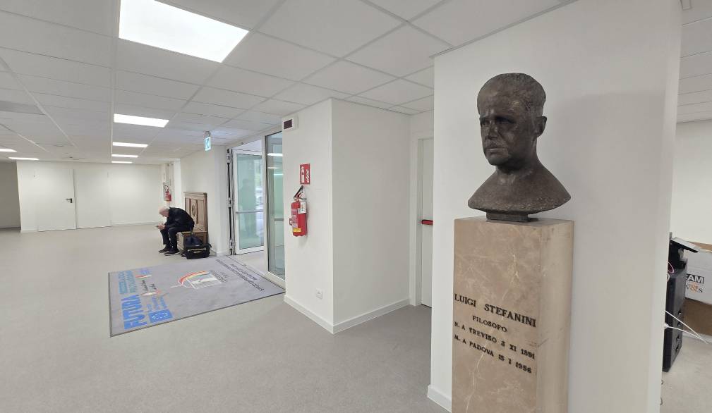 Scuole Stefanini: suonata la prima campanella nella sede rinnovata