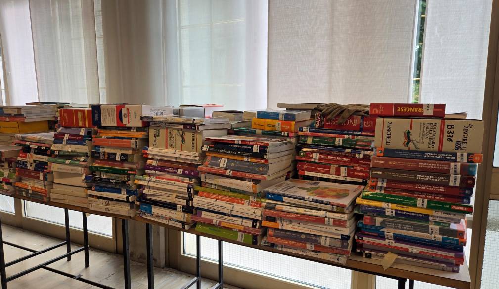 Più che libri usati: torna il tradizionale mercatino dei testi scolastici dei padri Carmelitani
