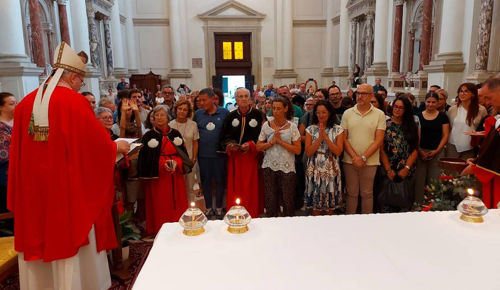 Castelfranco, il Vescovo alla “Confraternita” nella festa di San Giacomo: “Siate pellegrini di speranza”