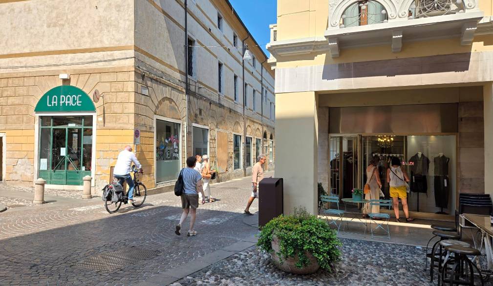 A Treviso si continua a chiudere