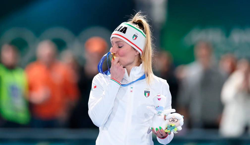 Francesca Lollobrigida con la medaglia d’oro - foto dal sito ufficiale delle Olimpiadi invernali Milano Cortina 2026