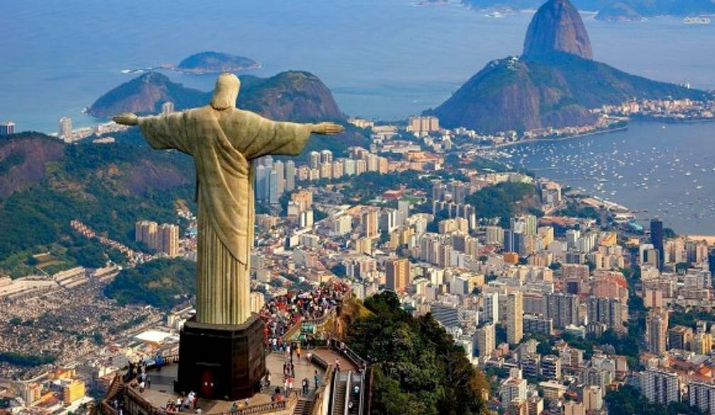 Sotto l’occhio del Redentore