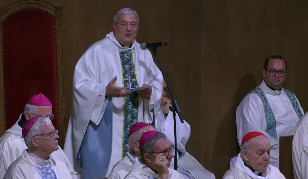 In alto la Via Crucis