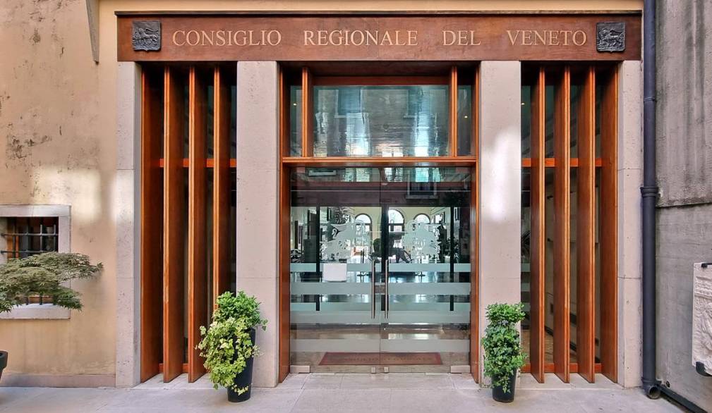 Regione, via libera al Bilancio. Stefani: “Al centro sanità sociale e giovani”
