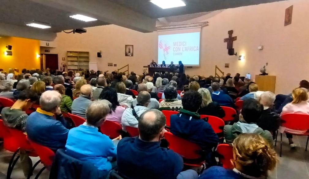 “Così rammendiamo l’Africa”. A Mussetta di san Donà la testimonianza di don Dante Carraro e di due medici Cuamm