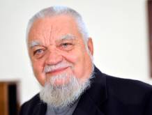 Enzo Bianchi, una vita in dialogo