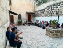 Il cortile della Fraternità di Nazareth, dove dal mese di settembre arriveranno le Discepole del Vangelo