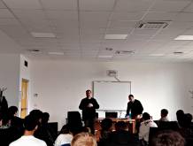 Ipsia Scarpa: incontro in classe tra il prevosto Genovese e l’imam Sallahdine