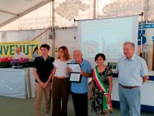 Camposampiero, in occasione del periodico incontro di Mano amica il grazie a padre Martellozzo