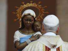 Papa in Africa: “porto con me un tesoro inestimabile di fede e di speranza”