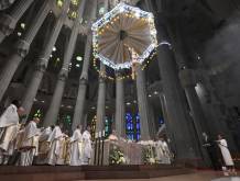 Papa dalla Sagrada familia: “non possiamo credere in Gesù e fare guerra”