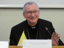 Intervista al cardinale Parolin: “Voce della Chiesa fondamentale per la pace”