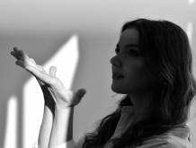 Intervista alla giovane pianista Maya Oganyan: l’arte va al di là dei conflitti in corso