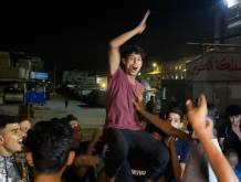 Khan Yunis: palestinesi festeggiano l’avvenuto accordo