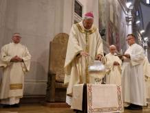 Il Vescovo alla messa del Crisma: “Nostro ministero è un dono grande”