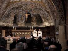 Assisi 19–11-2025 Conferenza Episcopale Italiana Assemblea generale della Cei, S.E. Matteo Zuppi, Vespri e preghiera per la pace