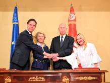 Da sinistra: il presidente tunisino Saied, Ursula Von der Leyen, Mark Rutte e Giorgia Meloni - Foto Commissione europea