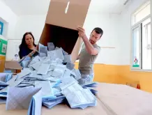 Legge elettorale, bocciato l’emendamento sulle preferenze. Ora pesanti incognite