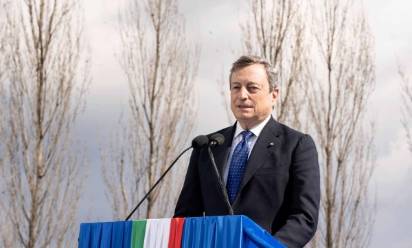 Draghi a Bergamo nella Giornata per le vittime del Covid: "Tutti uniti"