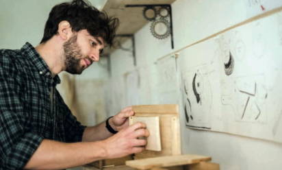 Quanto bene nell'attesa/Storia 5: Laboratorio di restauro