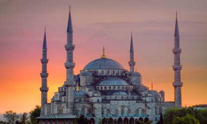 Primo viaggio apostolico all’estero di papa Leone