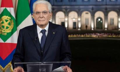 Mattarella: &quot;Tempo di costruttori, vaccinarsi è un dovere&quot;