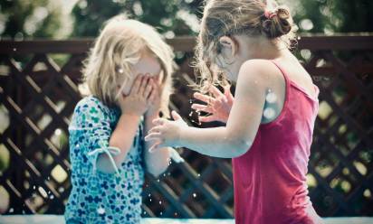 Incendi: Save the Children, 26 milioni di bambini esposti a emissioni causate da roghi
