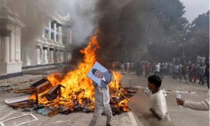 Nepal: esplode la rabbia dei giovani