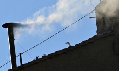 DIRETTA CONCLAVE. Fumata bianca! C’è il nuovo Papa, attesa per l’annuncio