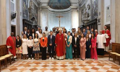 Cresima per 29 adulti nella solennità di Pentecoste