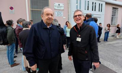 A sinistra, don Pietro Zardo, cappellano della casa circondariale, a destra, don Otello Bisetto, cappellano del minorile