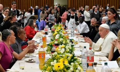 Pranzo di papa Francesco con i poveri, il 19 novembre in Vaticano - Foto Vatican media