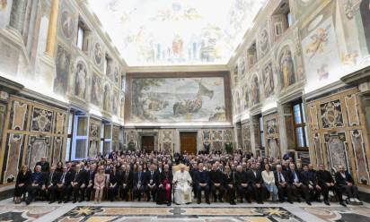 Il Papa ai giornali diocesani: “Promuovere ecologia della comunicazione”