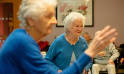 Rette sempre più care alle residenze per anziani