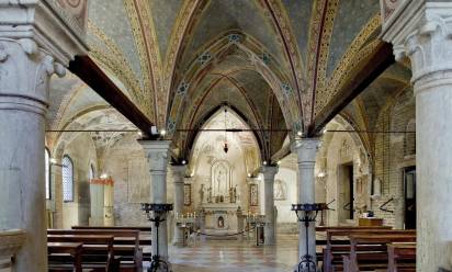 Interno della chiesa di Santa Lucia