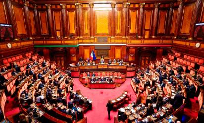 Via libera del Senato alla nuova legge elettorale, si torna alla Camera