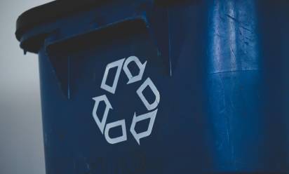 Plastica riciclata: più rinnovabili per uscire dalla crisi