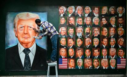 L’insediamento di Donald Trump: chiamatelo imperatore, non messia