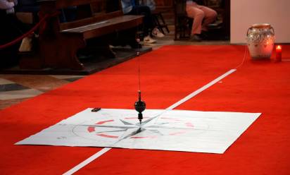 Dimostrazione della rotazione terrestre in chiesa a San Nicolò con il pendolo di Foucault